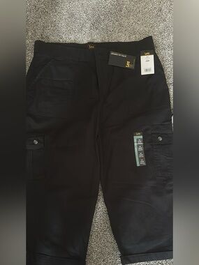 Lee Black Capri Cargo Pants with Utility Pockets